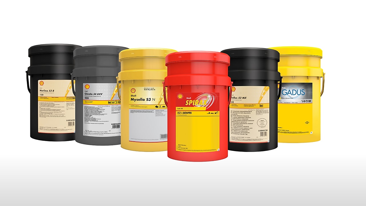 Diversas variedades de lubrificantes Shell alinhados lado a lado