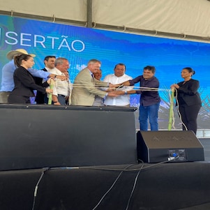 Foto da inauguração do projeto.