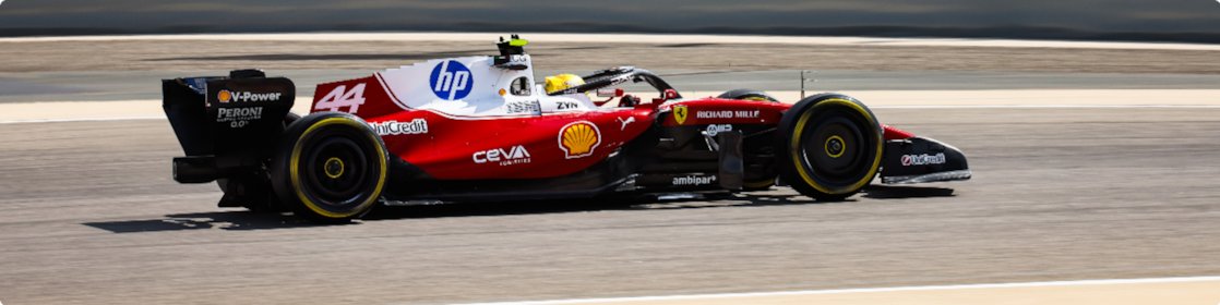 Ferrari na pista de autódromo