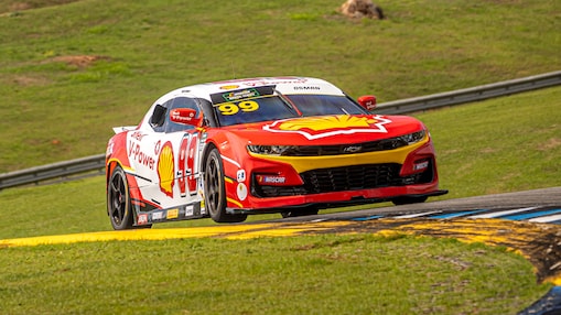 Carro de Galid Osman na pista