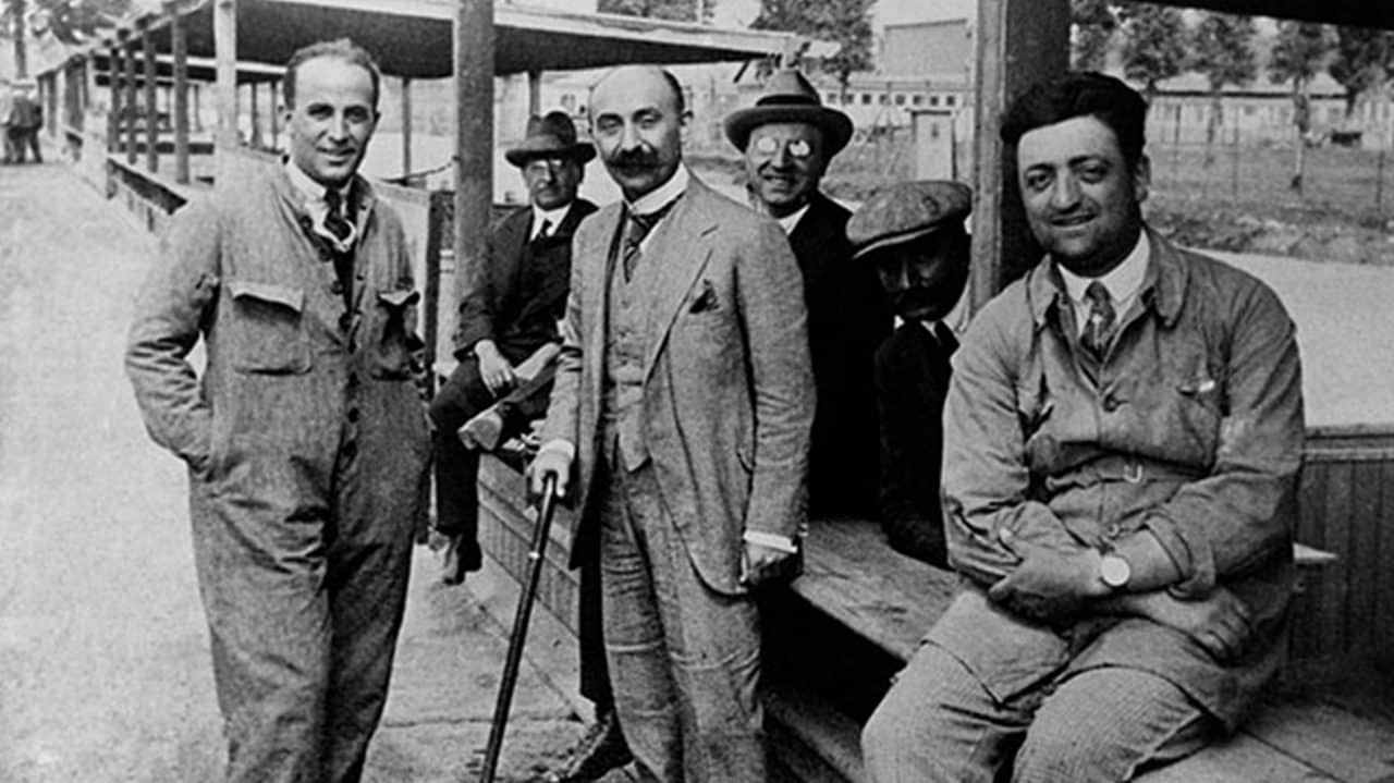 The partnership between Shell and the legendary Scuderia Ferrari started when Enzo Ferrari started racing for Alfa Romeo.