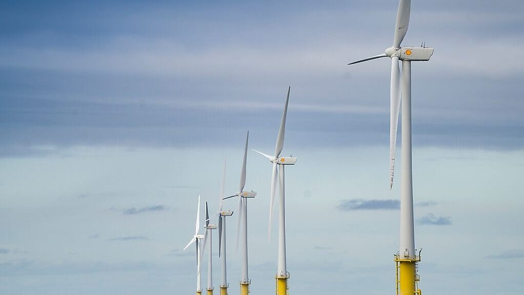 Turbinas eólicas em alto mar