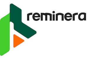 Logotipo da marca "reminera". À esquerda, há um símbolo geométrico composto por três formas: uma barra verde-clara à esquerda, uma seta em verde-escuro apontando para a direita e um triângulo laranja voltado para a direita, remetendo à ideia de transformação ou movimento. À direita, o nome "reminera" aparece em letras minúsculas pretas com tipografia moderna e arredondada.